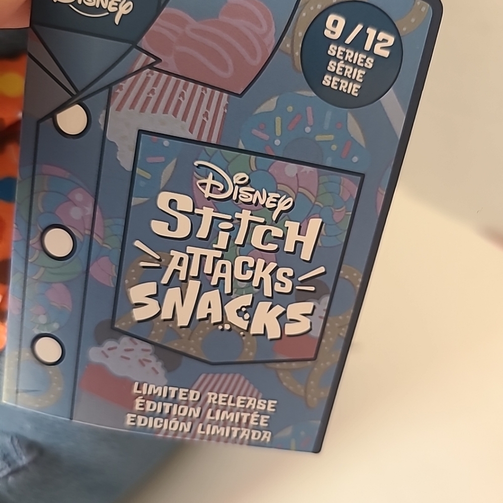 NEW 2024 Disney Stitch Attacks Snacks Mickey Caramel Apple Plush Series 9/12 - Picture 6 of 11